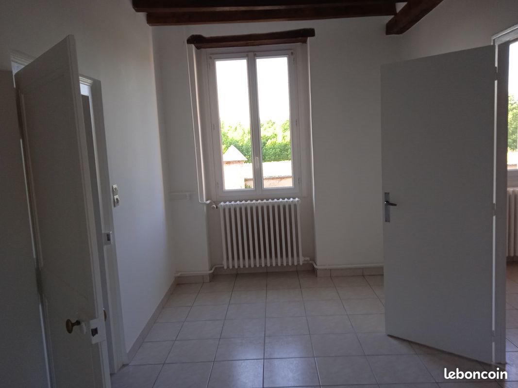 Maison à louer, 72m², Pontvallain