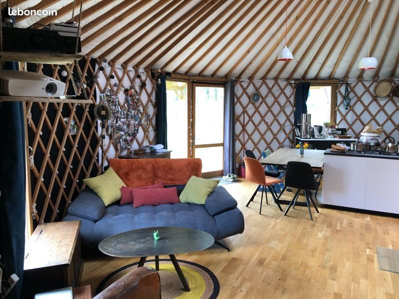 Maison à louer, 130m², Plouguernével