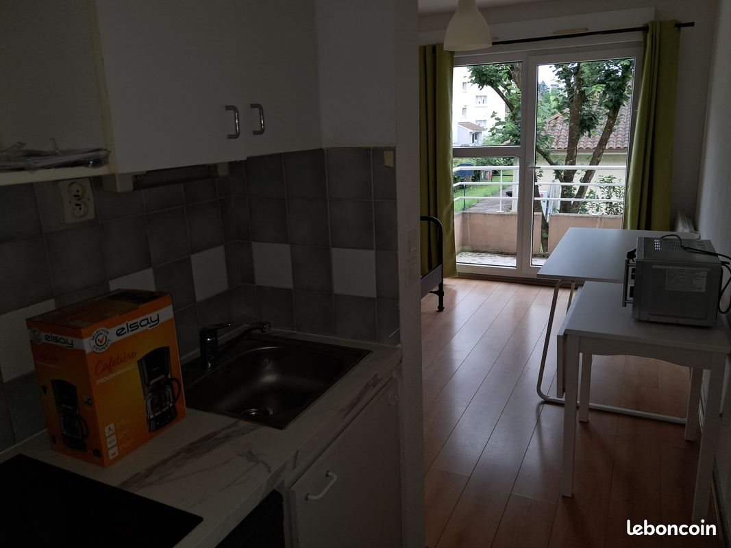 Appartement à louer, 18m², Pau