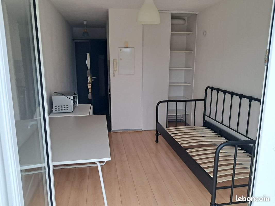 Appartement à louer, 18m², Pau