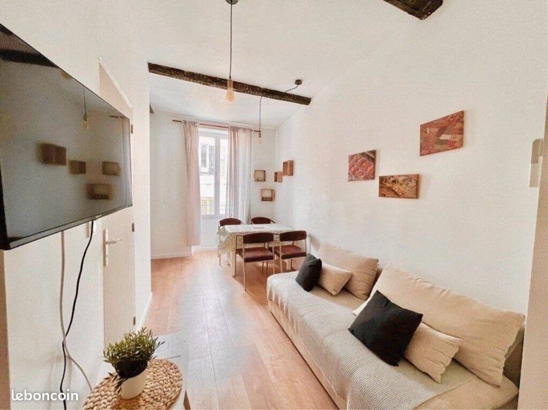 Appartement à louer, 24m², Nîmes