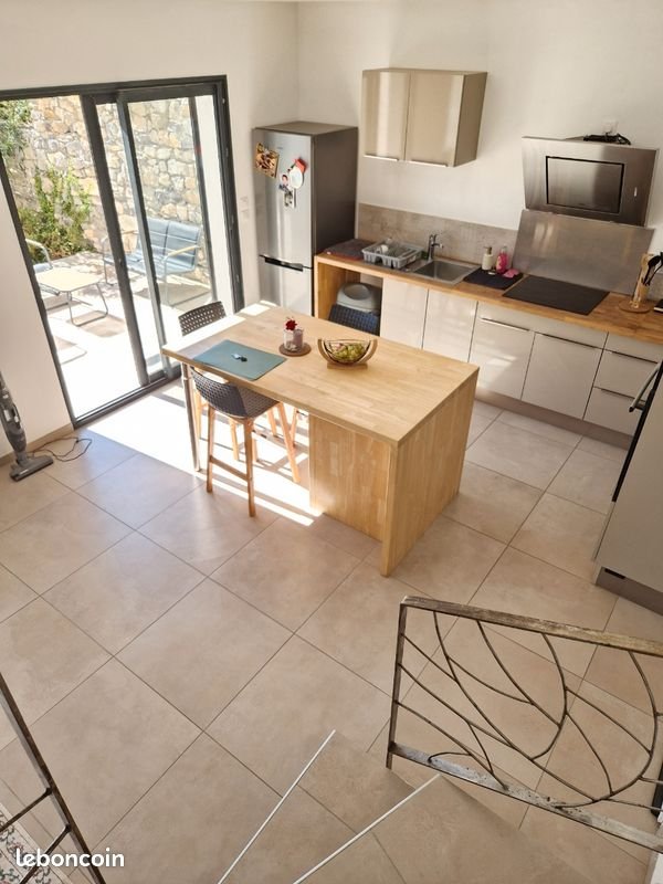 Maison à louer, 95m², Mireval