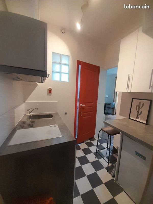Appartement à louer, 16m², Paris 18ème