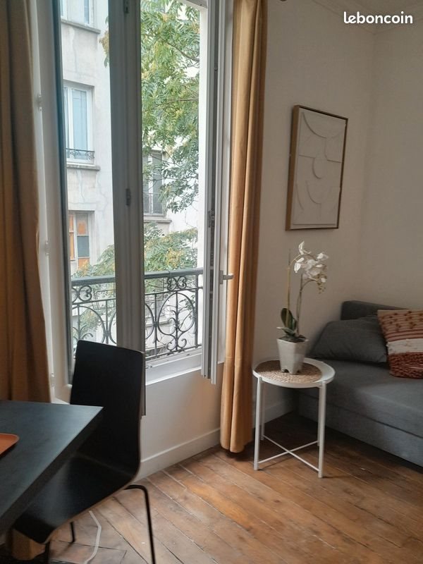 Appartement à louer, 16m², Paris 18ème