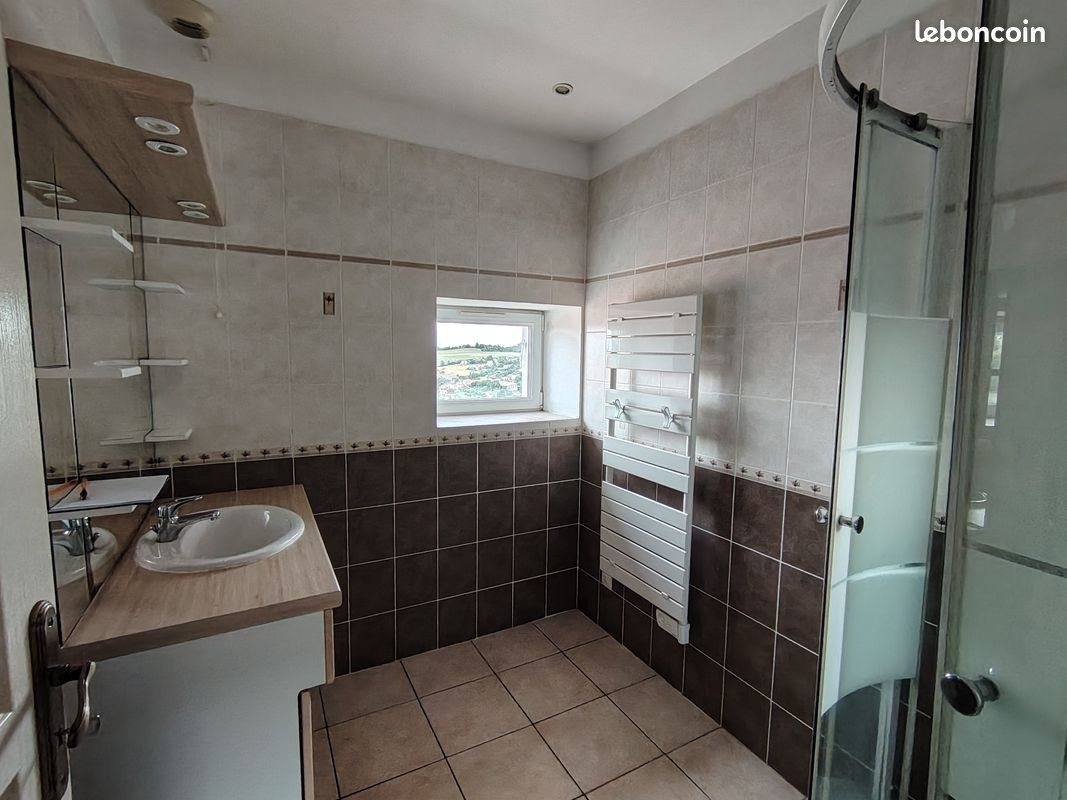 Appartement à louer, 85m², Saint-Pierre-la-Palud