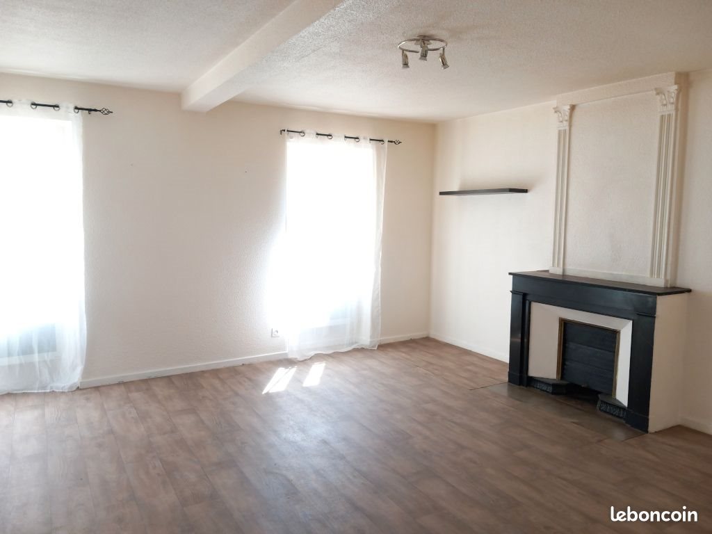 Appartement à louer, 65m², Beaumont-lès-Valence