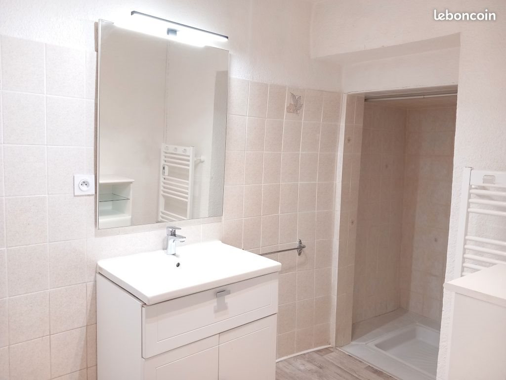 Appartement à louer, 65m², Beaumont-lès-Valence