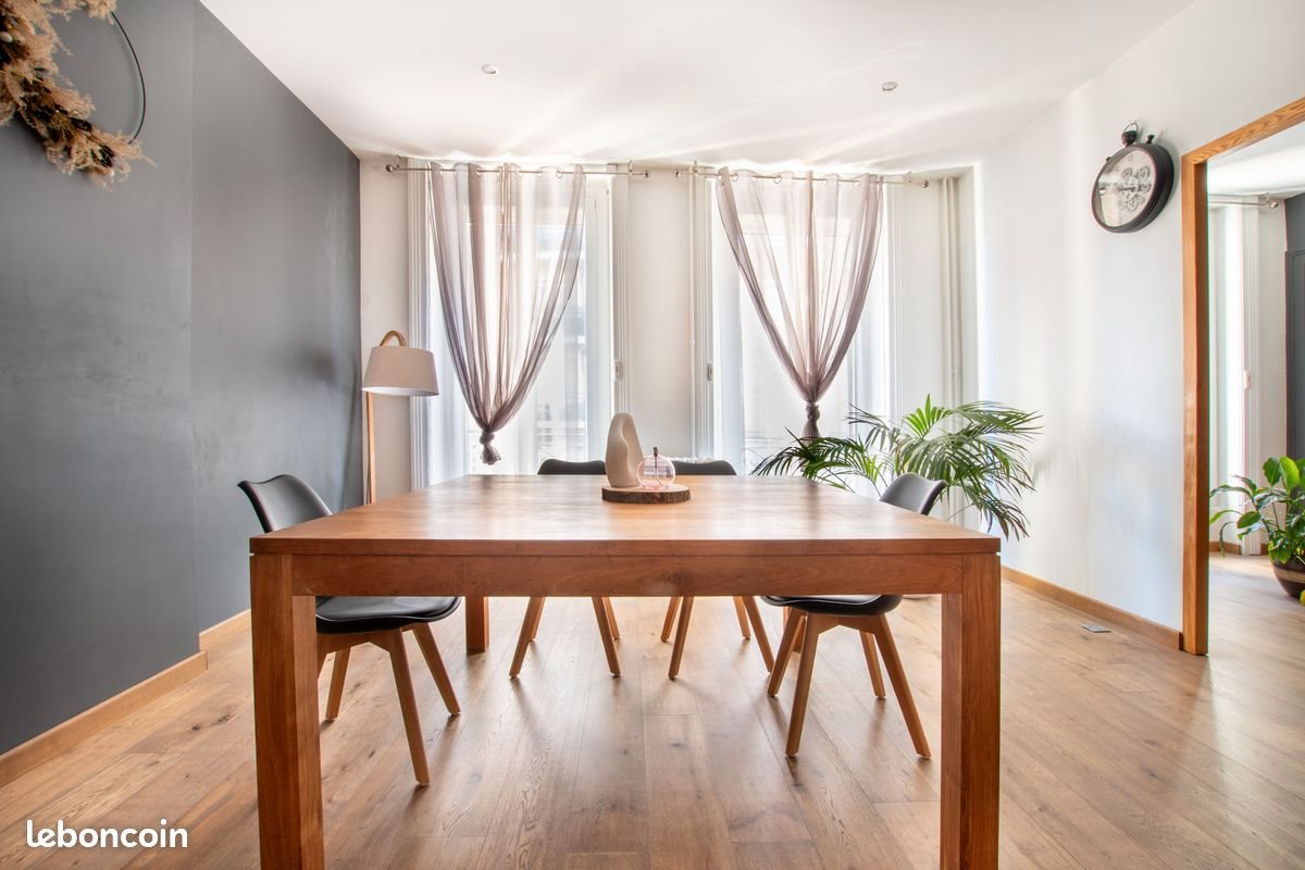 Appartement à louer, 97m², Saint-Etienne