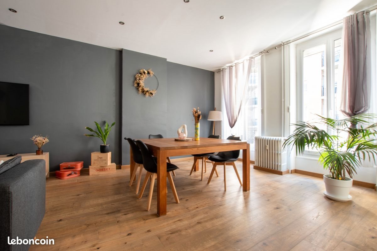 Appartement à louer, 97m², Saint-Etienne
