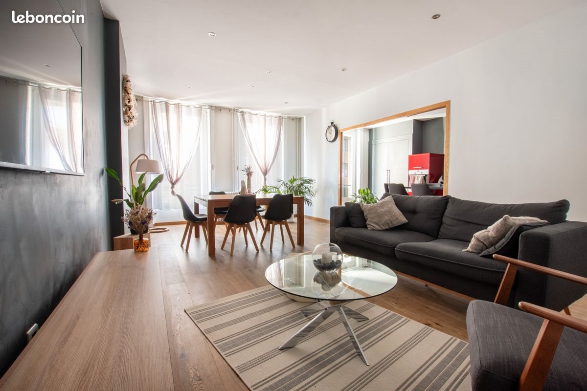 Appartement à louer, 97m², Saint-Etienne