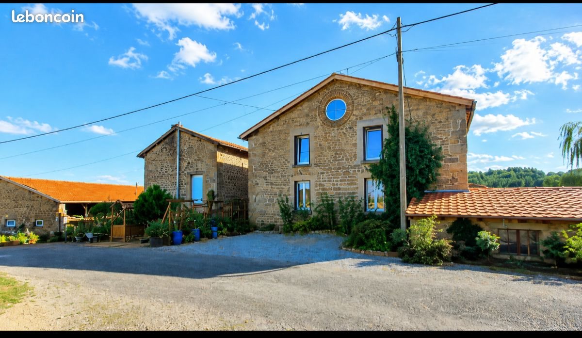 Maison à vendre, 275m², Saint-Just-en-Chevalet