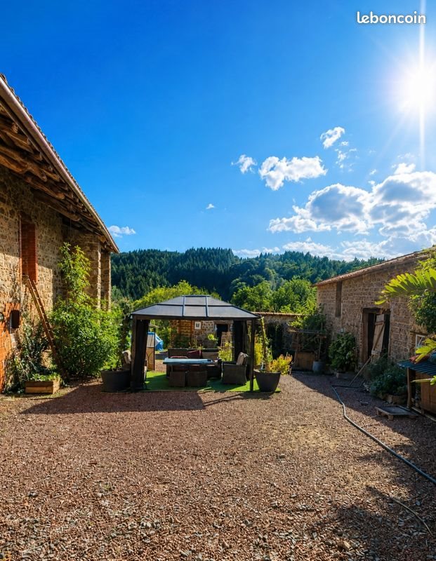 Maison à vendre, 275m², Saint-Just-en-Chevalet