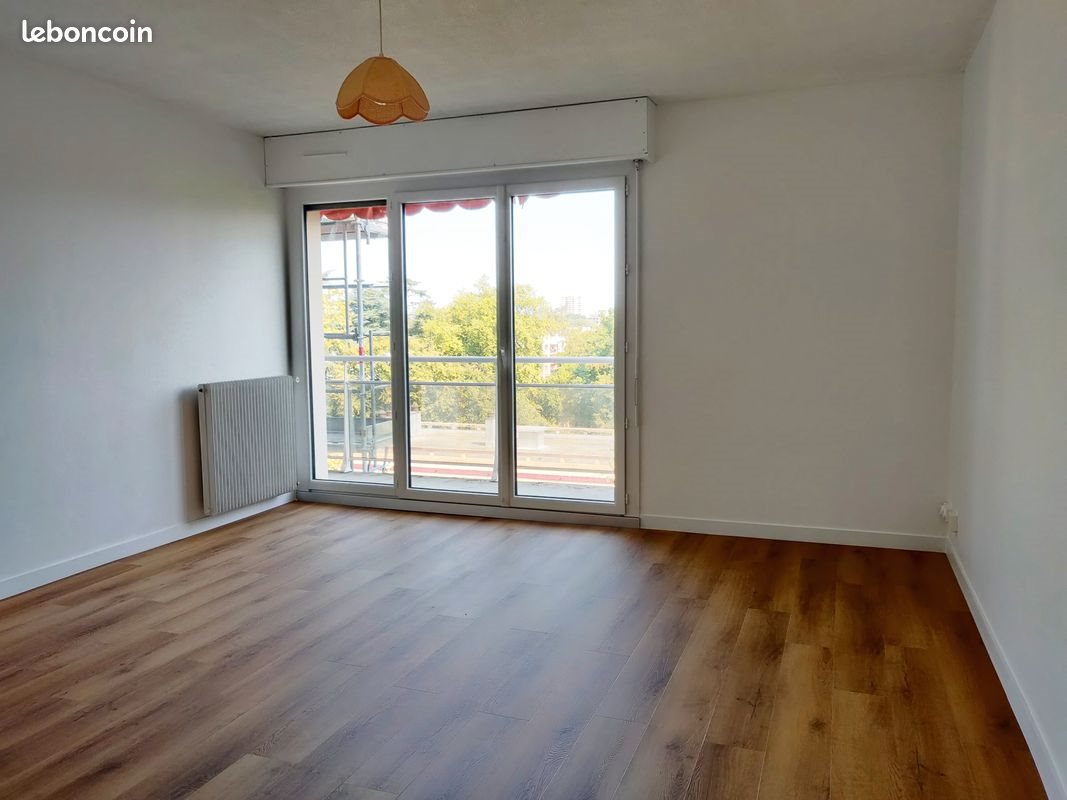 Appartement à louer, 52m², Pau