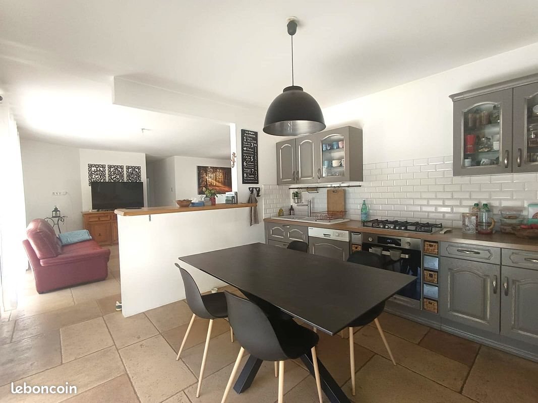 Maison à vendre, 126m², Roussillon
