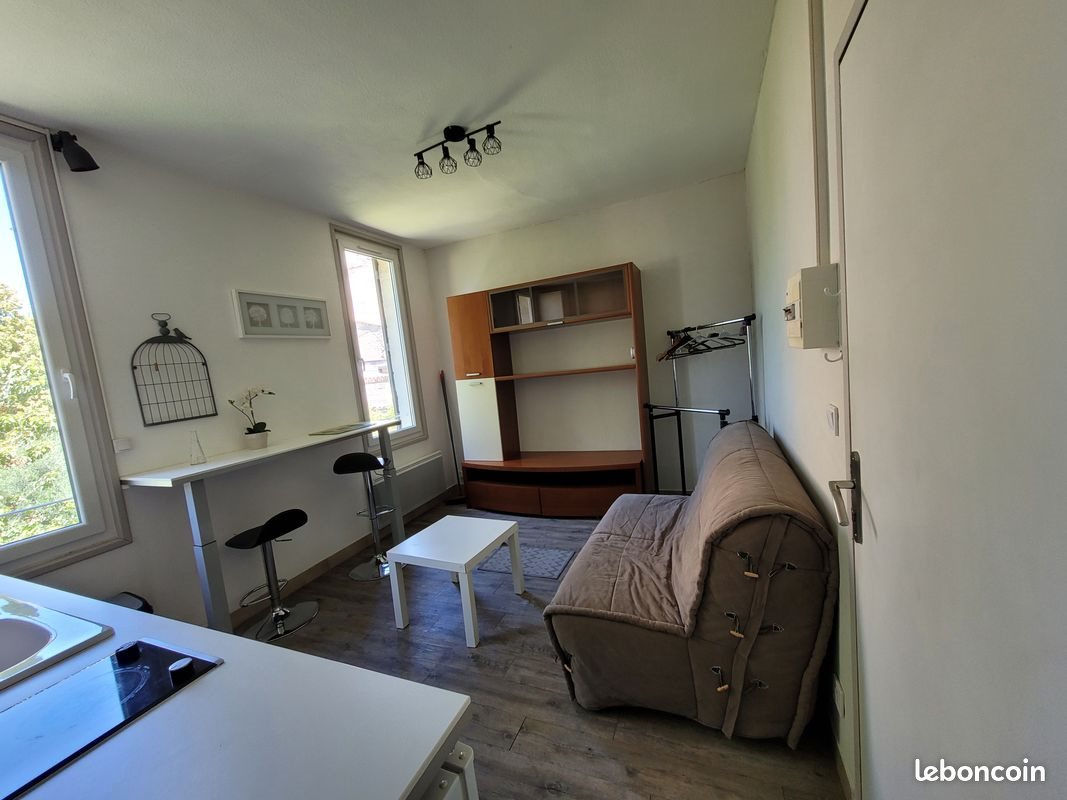 Appartement à louer, 18m², Uzès
