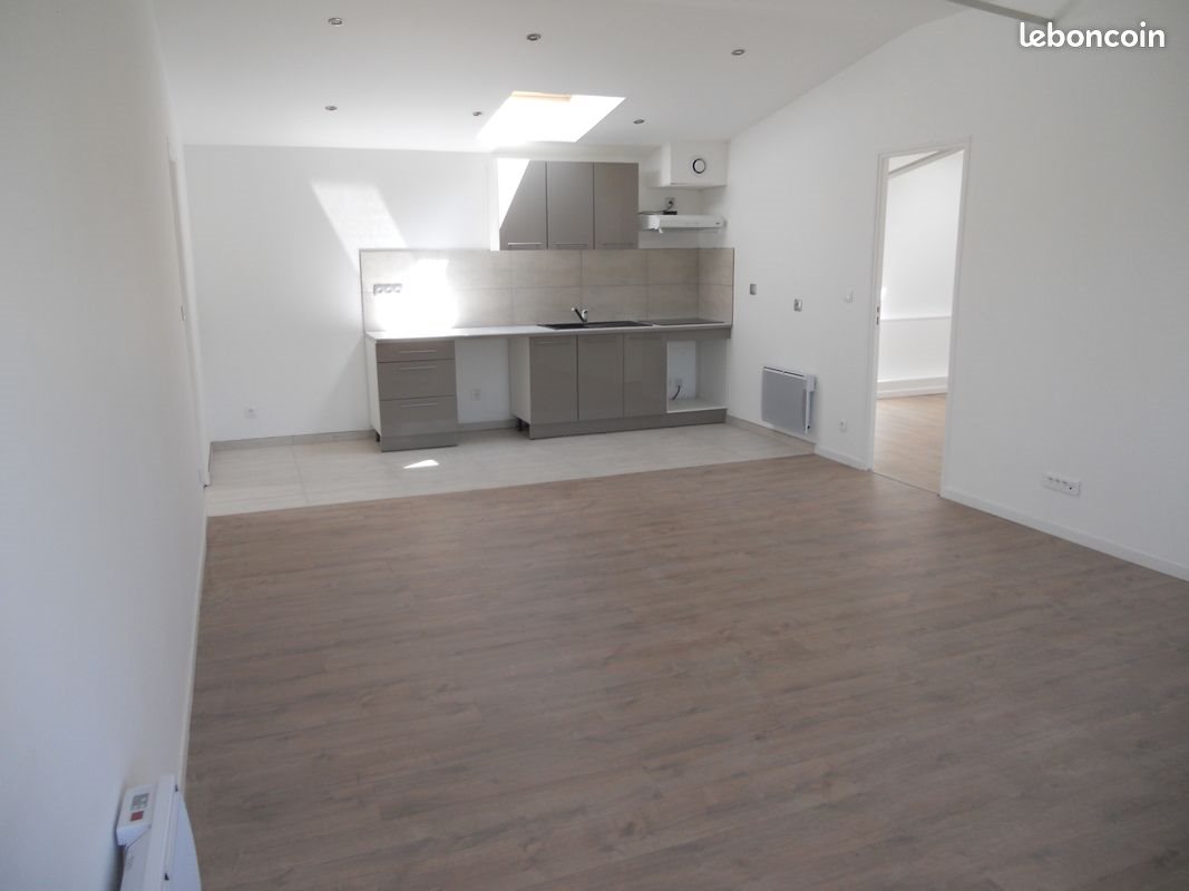 Appartement à louer, 80m², Tonnay-Charente