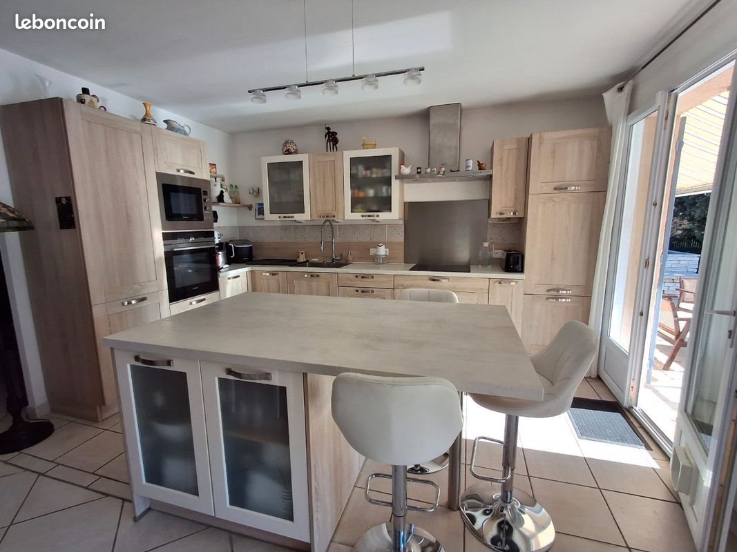 Maison à vendre, 105m², Régusse