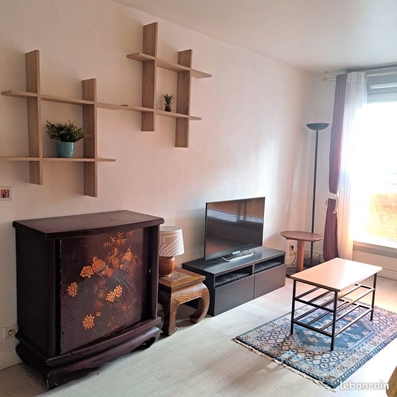 Appartement à louer, 48m², Paris 18ème