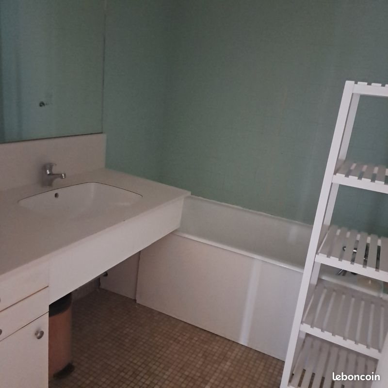 Appartement à louer, 48m², Paris 18ème