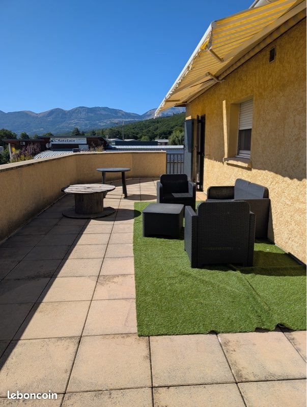 Maison à louer, 135m², La Bâtie-Neuve