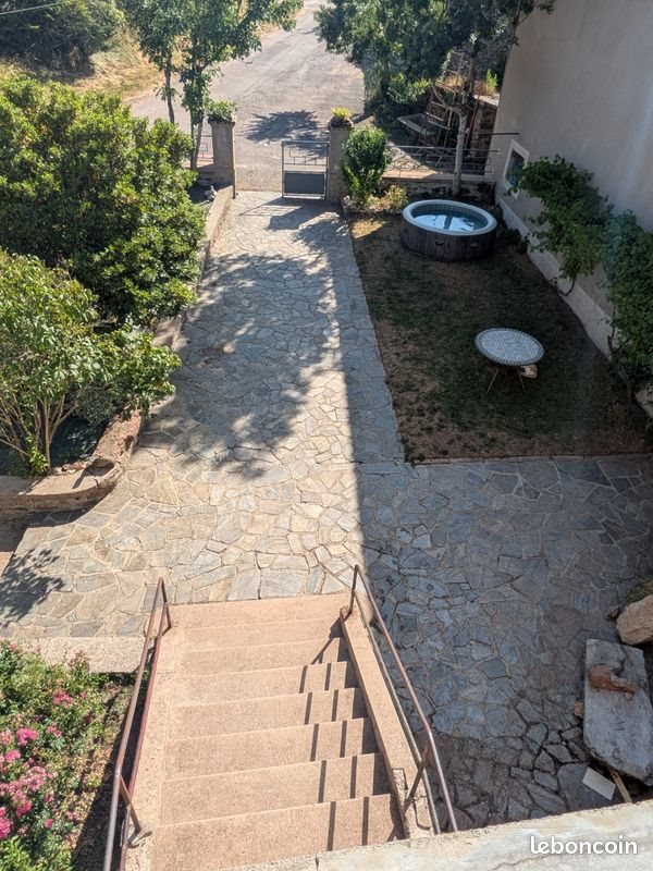 Maison à louer, 115m², Moyrazès