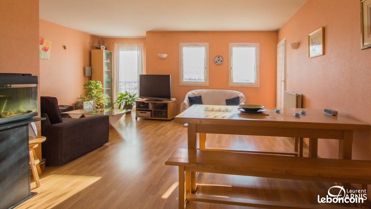 Appartement à louer, 85m², Saint-Genis-Laval