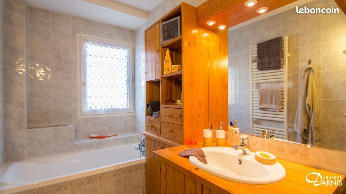Appartement à louer, 85m², Saint-Genis-Laval