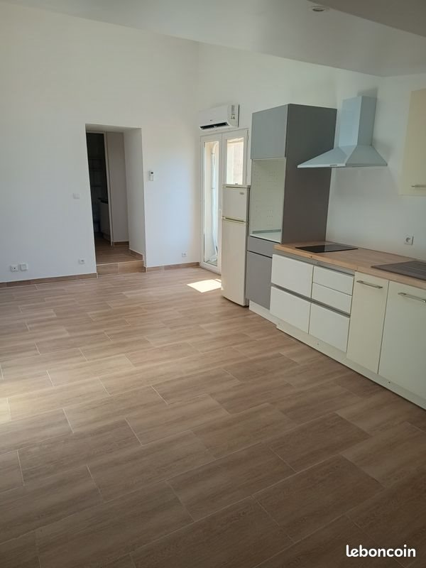 Appartement à louer, 42m², Plaissan