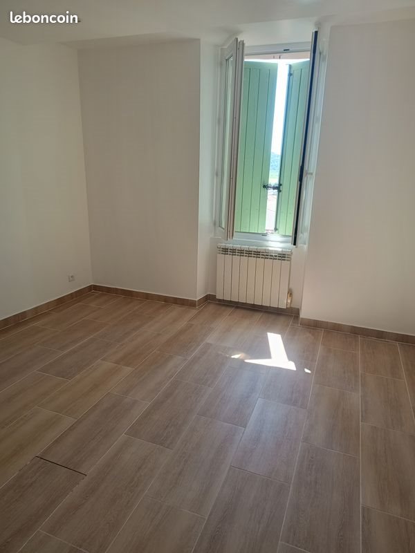 Appartement à louer, 42m², Plaissan