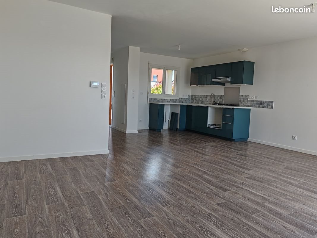 Maison à louer, 86m², Fontaine-Etoupefour