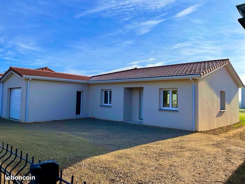 Maison à louer, 90m², Sainte-Agathe-la-Bouteresse
