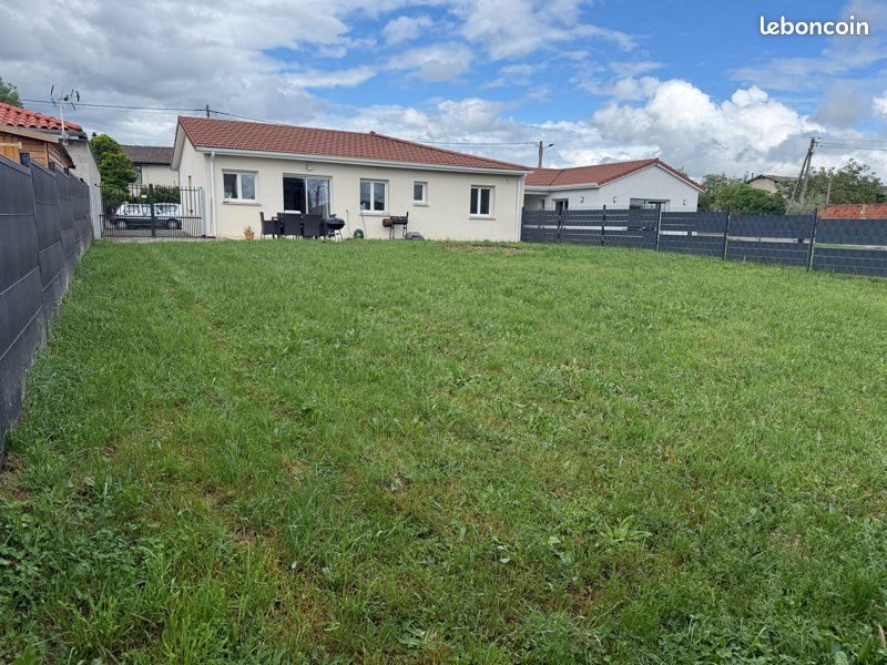 Maison à louer, 90m², Sainte-Agathe-la-Bouteresse