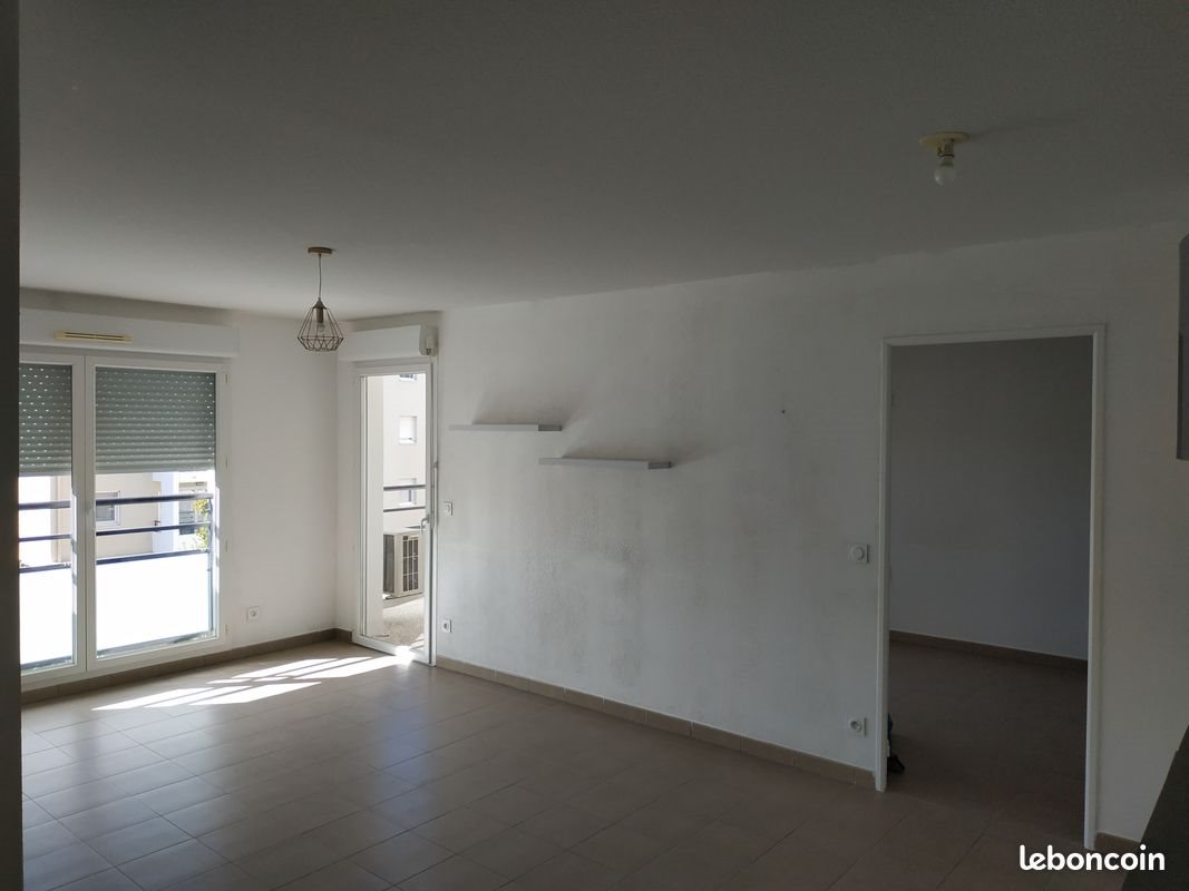 Appartement à louer, 42m², Miramas