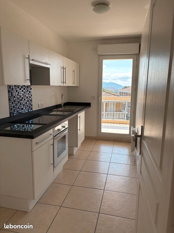 Appartement à louer, 49m², Cannes