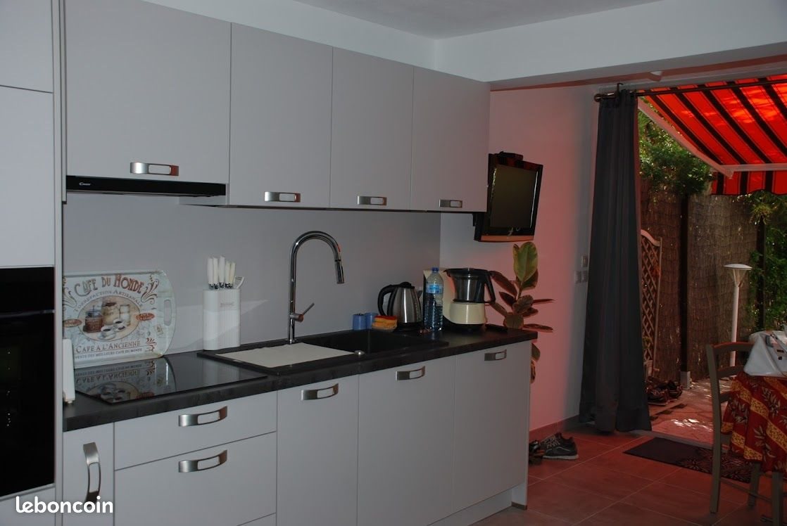 Appartement à louer, 30m², Carqueiranne