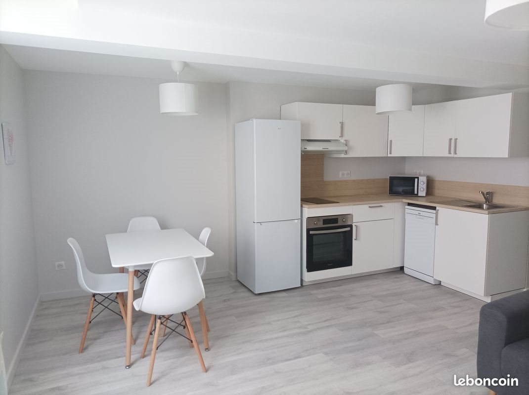 Appartement à louer, 37m², Aurillac