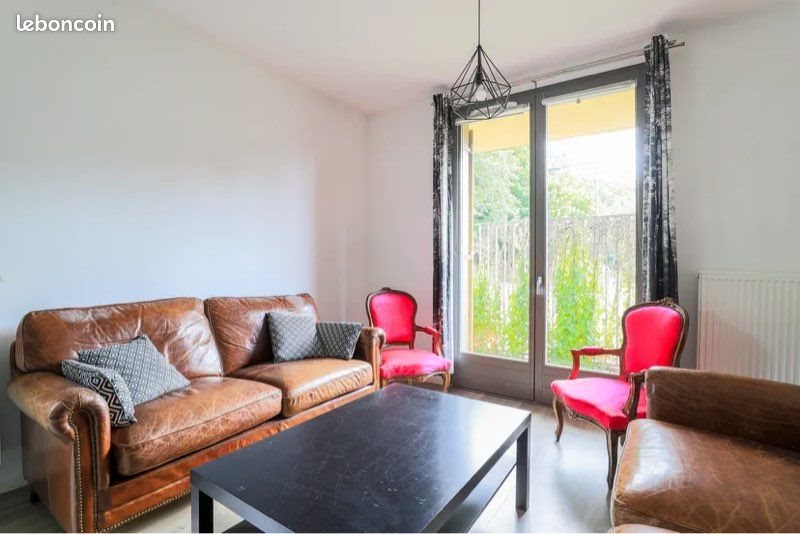 Appartement à louer, 60m², Loos