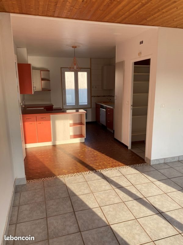 Appartement à louer, 80m², Marsilly