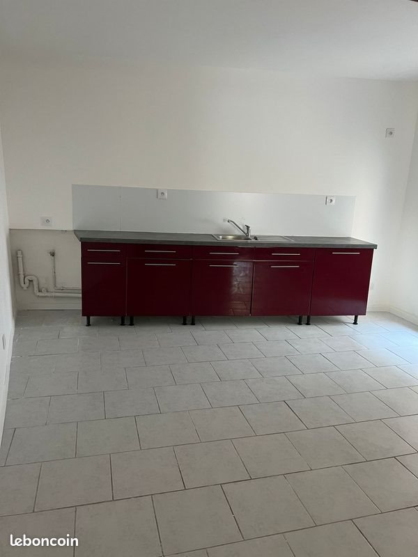 Maison à louer, 90m², Jaulgonne