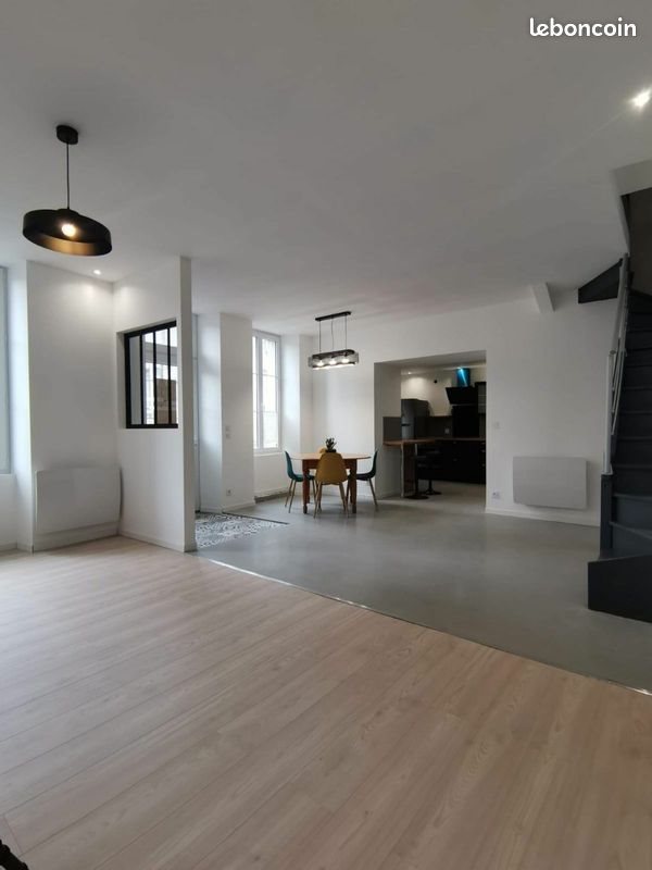 Maison à louer, 90m², Saint-Jean-d'Angély