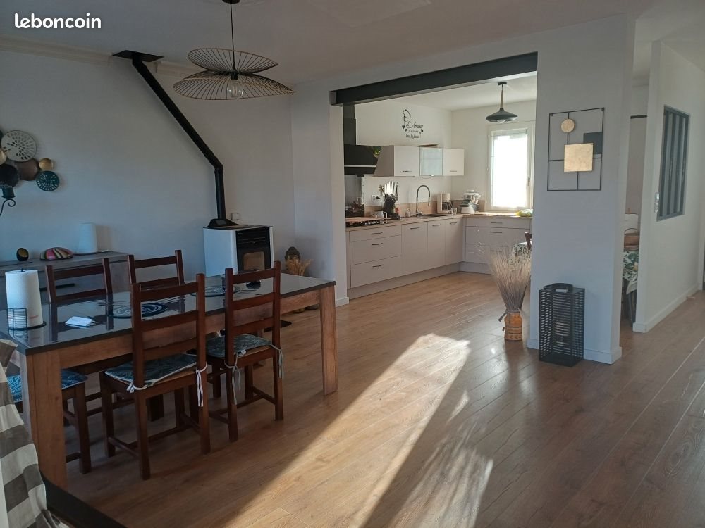 Maison à vendre, 113m², Montreuil-le-Gast