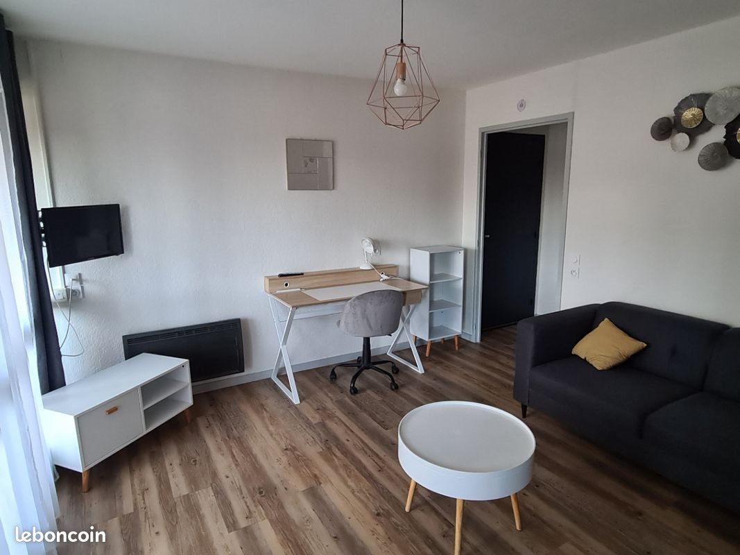 Appartement à louer, 35m², Savignac-les-Églises