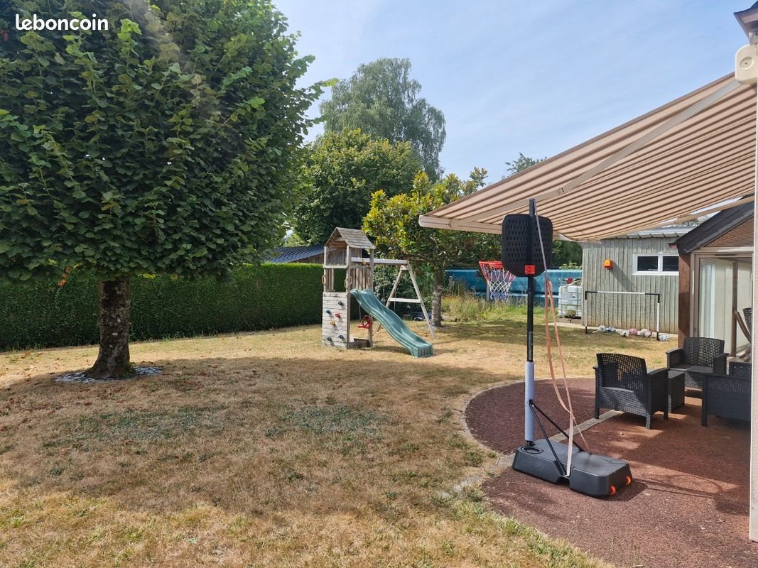 Maison à louer, 145m², Ernée