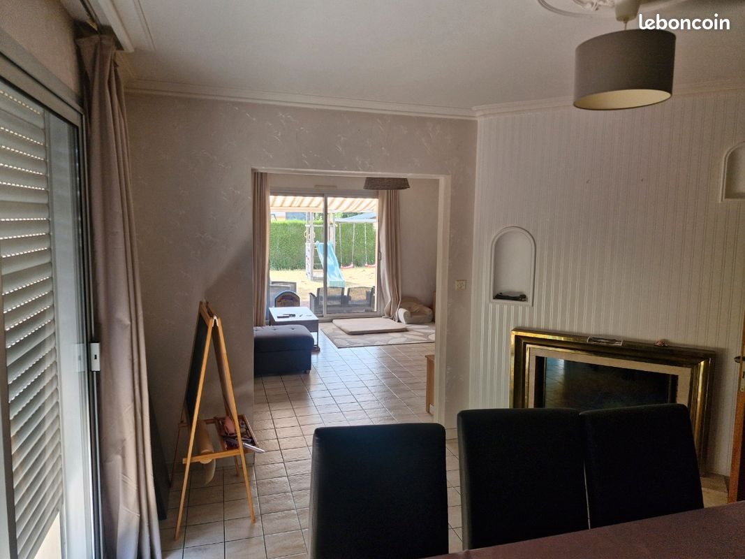 Maison à louer, 145m², Ernée