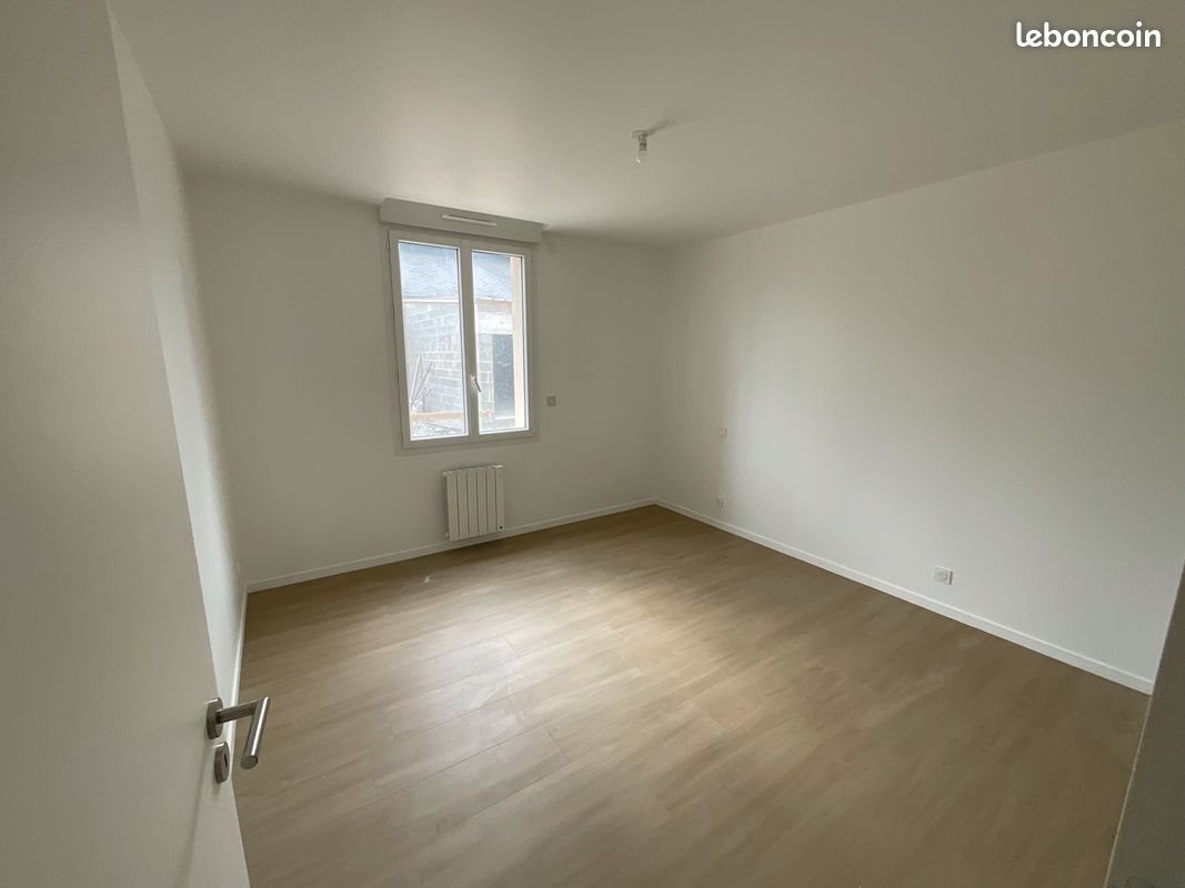 Appartement à louer, 116m², Villedieu-les-Poêles