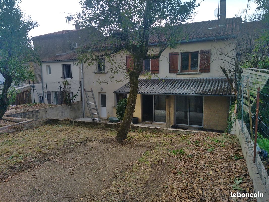 Maison à louer, 140m², Montredon-Labessonnié