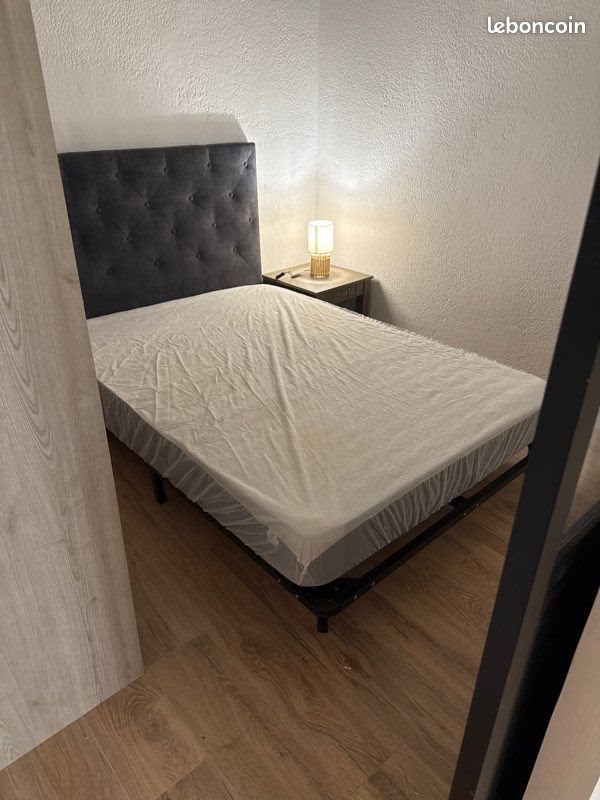 Appartement à louer, 33m², Nîmes