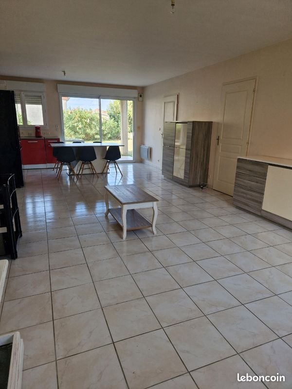 Appartement à louer, 70m², Roussillon
