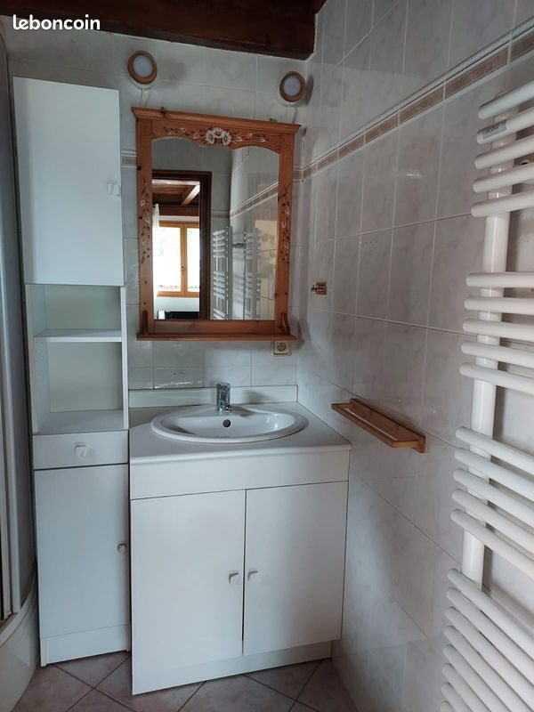 Maison à louer, 24m², Entre-deux-Guiers