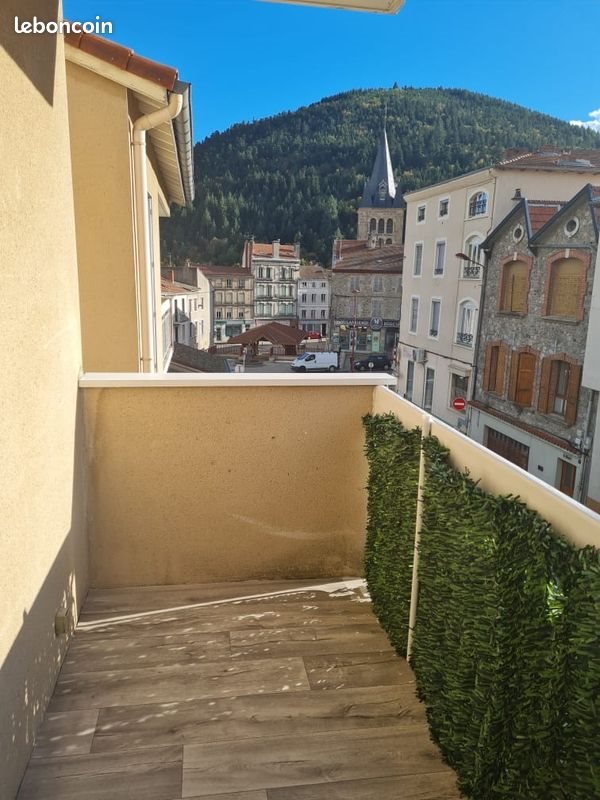 Appartement à louer, 55m², Bourg-Argental